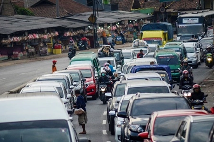 Dishub Awasi Angkutan Barang Bertonase Besar dan Parkir Liar, 'untuk Cegah Kemacetan dalam Kota'