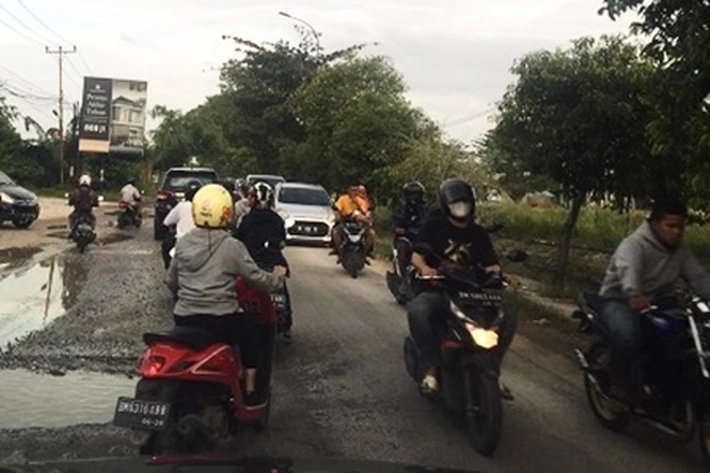 Dewan Desak Perbaikan Jalan Rusak jadi Prioritas, 'yang Diklaim Oleh PUPR Sudah Puluhan Ruas di Tambal Sulam'