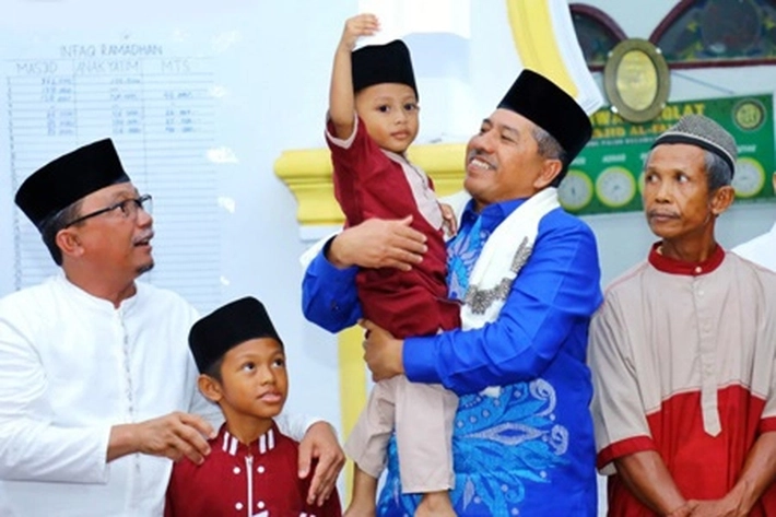 Malam ke-17 Ramadan Bupati dan Wabub Siak Silaturahmi ke Kampung Lubuk Umbut