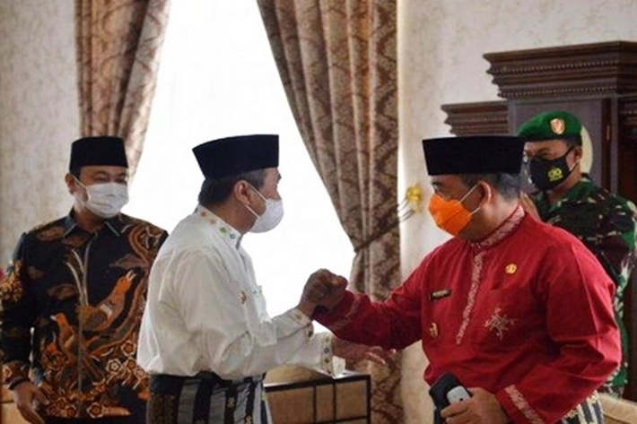 Perseteruan Gubri-Wagubri Memanas, Gara-gara Pemotongan Dana Safari Ramadan, 'yang Berakhir jadi Retak dan Tak Berunjung'