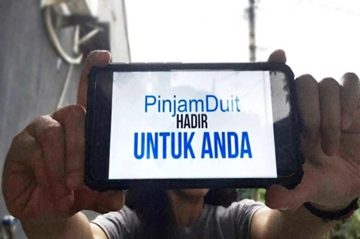 OJK Himbau Warga Waspadai Tawaran Pinjol Ilegal dan Investasi Bodong, 'yang Menyusup untuk Penuhi Berbagai Keperluan Jelang Lebaran'