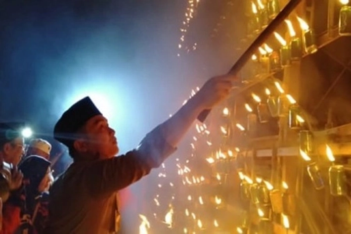 Pemko Pekanbaru akan Meriahkan Festival Lampu Colok dan Pawai Takbir pada 21 April Malam Idul Fitri