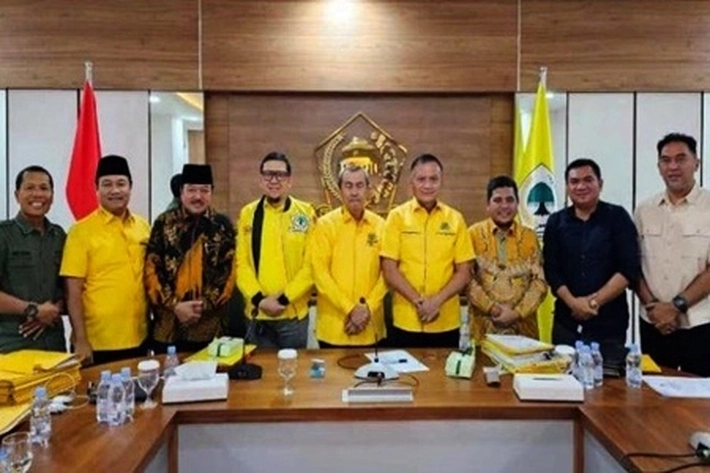 Rapat Penyusunan Daftar Bacaleg DPP Golkar Disimpulkan Syamsuar Batal Maju Caleg DPR RI