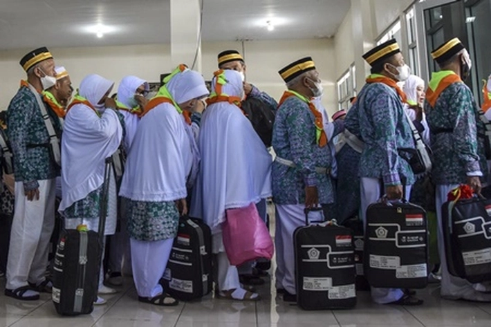 Pemprov Riau Tanggulangi Transportasi untuk Berangkatkan Calon Jamaah Haji ke Tanah Suci