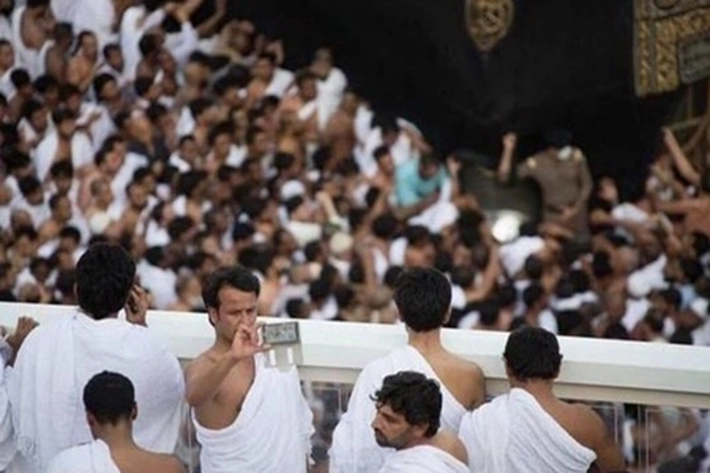 Jemaah Haji Diminta Tidak Selfie Berlebihan Depan Ka'bah, 'karena Bisa Berurusan dengan Aparat'