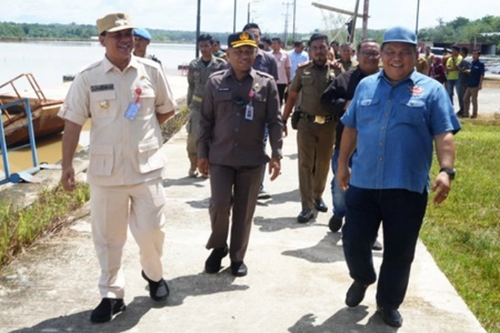Gubri Tinjau Lokasi Kejurnas Dayung Junior dan U-15 di Kuansing, 'dengan Menggunakan Helikopter'
