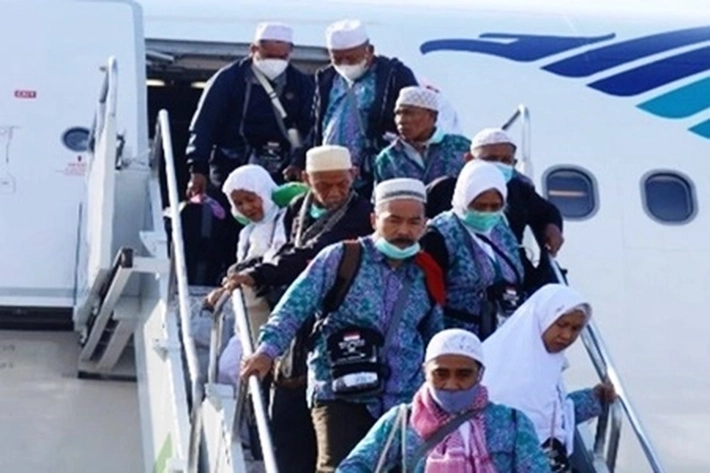 Jamaah Haji Gelombang Pertama Pulang ke Pekanbaru Disiapkan 8 Bus untuk Menjemputnya