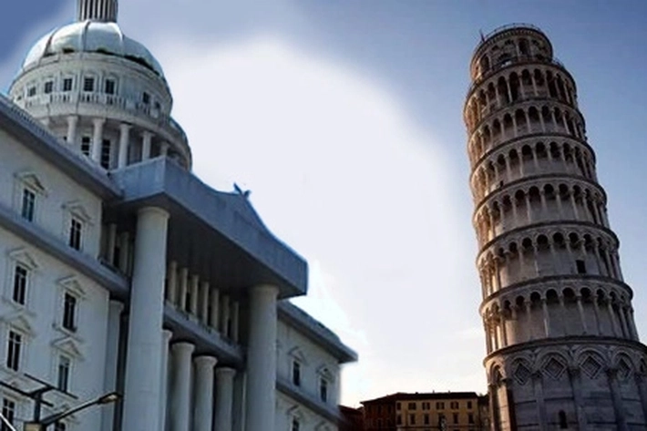 Bupati Afrizal Sintong Khawatir Kantor Miring yang Mirip Menara Pisa 'Ambruk Ditelan Bumi', 'karena Saban Hari Dihantam Abrasi Sungai'