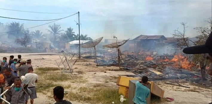 Jelang Salat Jumat, 30 Rumah Terbakar di Rokan Hilir