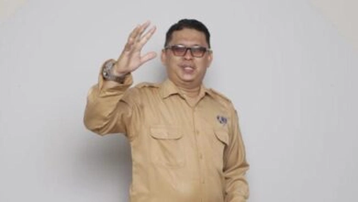Bacaleg Perindo Larshen Yunus Sosialisasi ke Warga Lewat Bhakti Sosial-Olahraga
