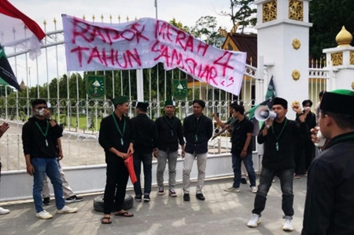 Riau Butuh Revolusi Mental, LMR: 'yang Sampai Sekarang Belum Maksimal, Hanya ada Rapor Merah'