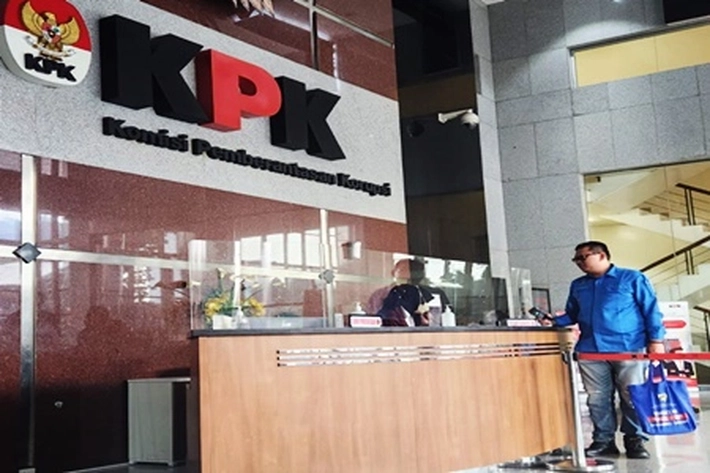 KNPI Lapor ke KPK Soal Dugaan Korupsi di DPRD Riau, 'karena ada Tabir Misteri Soal Belanja Modal-Kegiatan Sosper'