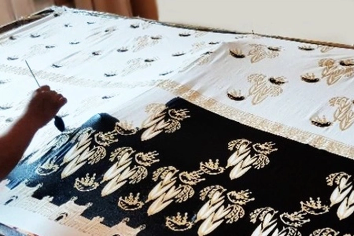Staf Khusus Men-PPPA Puji Kerajinan Batik Siak, 'yang Tak Kalah dengan Pulau Jawa'