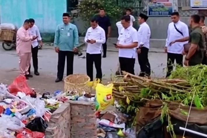 Sampah Kembali Menumpuk di Tiap TPS, Bahkan Hampir Disemua Tepian Jalan