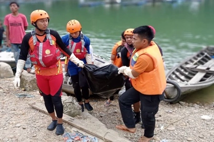 Tim SAR Temukan Pemuda Tenggelam di Sungai Kampar