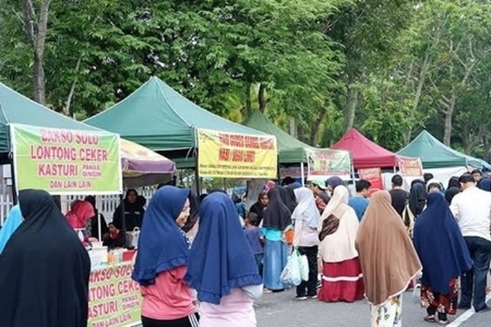 Pemprov Gelar Pasar Murah di Kantor Camat Sukajadi Pekanbaru, 'yang Bisa Ringankan Kantong Warga'