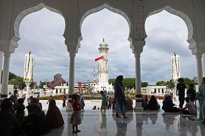 Kemenparekraf Sandiaga Salahuddin Uno Akui Salah Satu Destinasi Favorit di Indonesia Masjid Ikonik Nusantara
