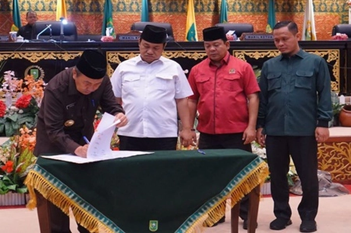 APBD Perubahan Provinsi Riau 2023 Disahkan Sebesar Rp10,8 Triliun