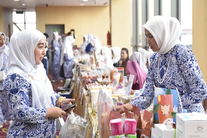 Ikatan Wanita Pengusaha Indonesia Mulai 'Berikrar' Majukan BRK Syariah Riau