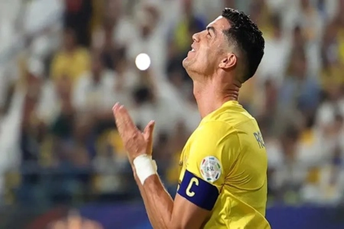 Cristiano Ronaldo Batal Mendapat Hukuman Cambuk Gegara Langgar Aturan Zina