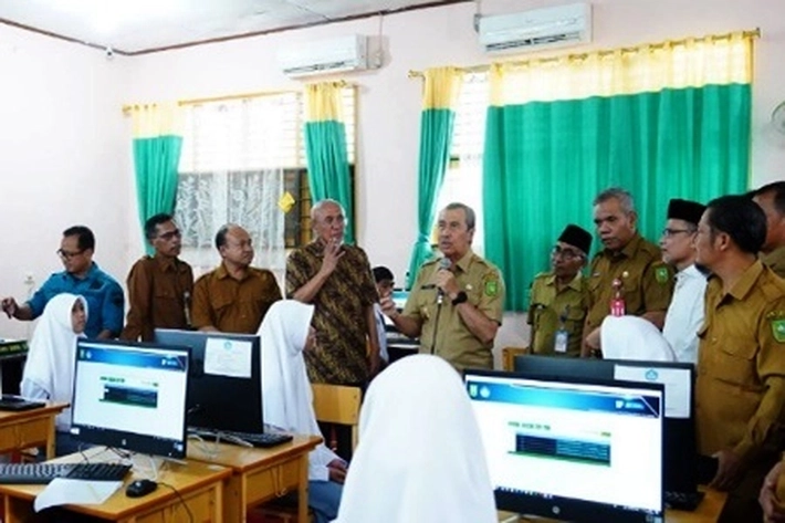 Riau Terapkan Pembelajaran Berbasis Teknologi Artificial Intelligence, Prof Eng Jaswar Koto: untuk Pertama di Indonesia