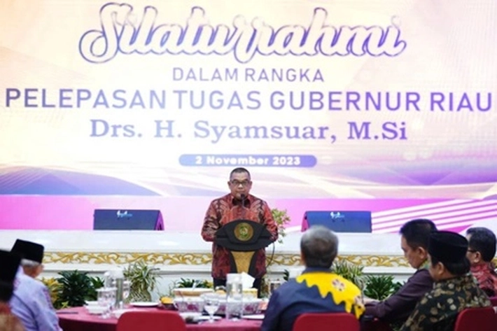 Syamsuar Sudah tak Menjabat Gubri Lagi, 'Penggantinya Wagubri Edy Natar Nasution untuk Lanjutkan Tugas'