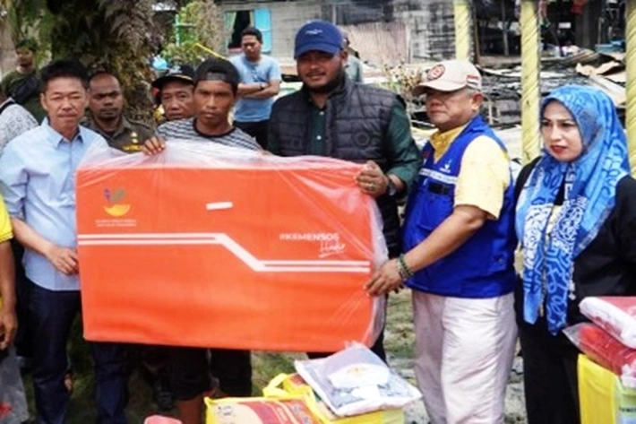 Kebakaran yang Hanguskan 3 Rumah Masih Menyisakan Duka Mendalam, Bupati Afrijal Sintong: Waspadai Potensi Kebakaran Akibat Arus Listrik