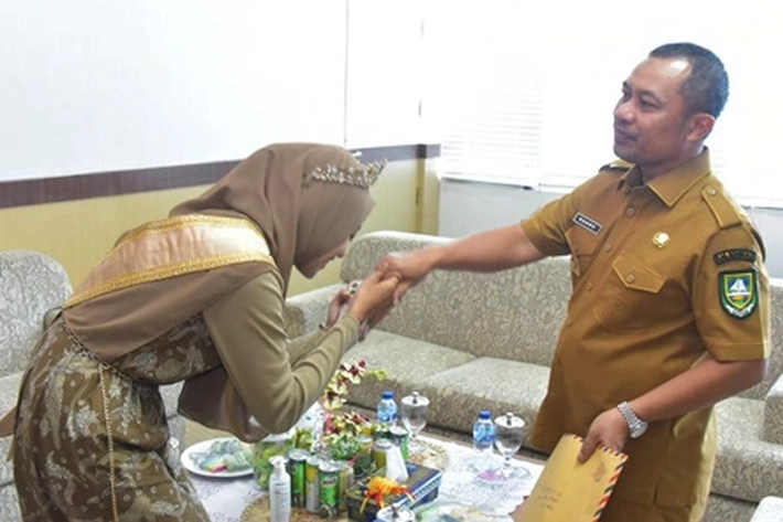 Wabup Bagus Santoso Sambut Kedatangan Putri Batik Indonesia 2023