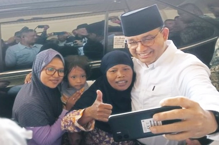 Capres Anies Rasyid Baswedan Sarapan Nasi Pecel Menu Kuliner Khas Asli Madiun