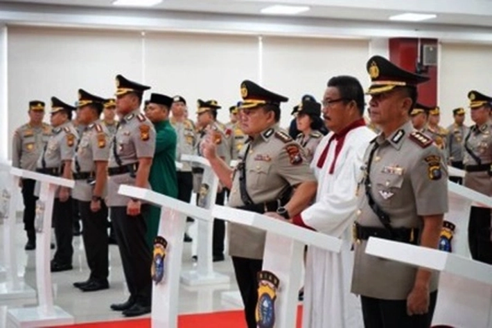 Sejumlah Pejabat Utama Polda Riau dan 3 Kapolres di Mutasi