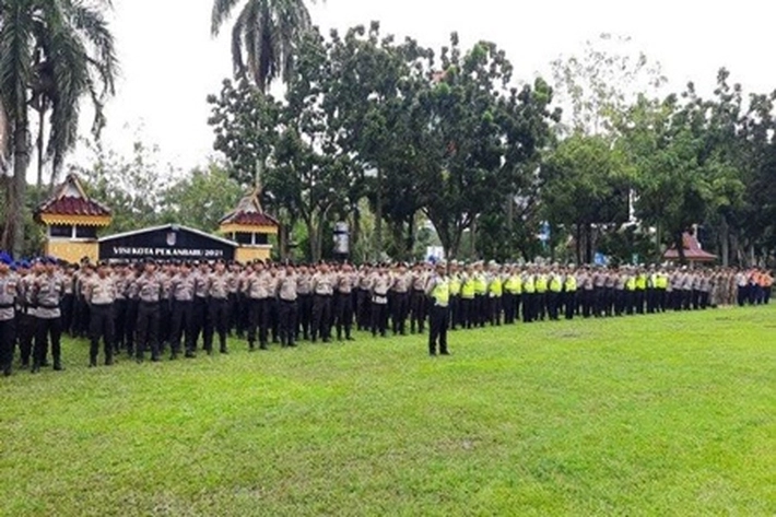 1.500 Aparat Disiagakan Kawal Malam Pergantian Tahun Baru 2024 di Pekanbaru