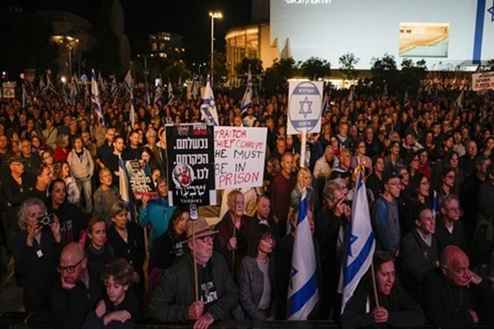 Ribuan Warga Israel 'Mengamuk Histeris' Turun Kejalan, 'Minta Netanyahu Idiot Segera Mundur'