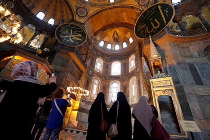 Masjid Agung Hagia Sophia yang ikonik Adopsi Sistem Kunjungan Baru