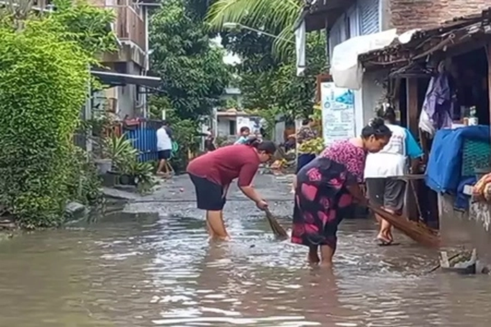 Pengungsi Banjir Rumbai Mulai Kembali ke Pemukiman, Legislatif: Tetap Difasilitasi dan Dibantu Pendanaan