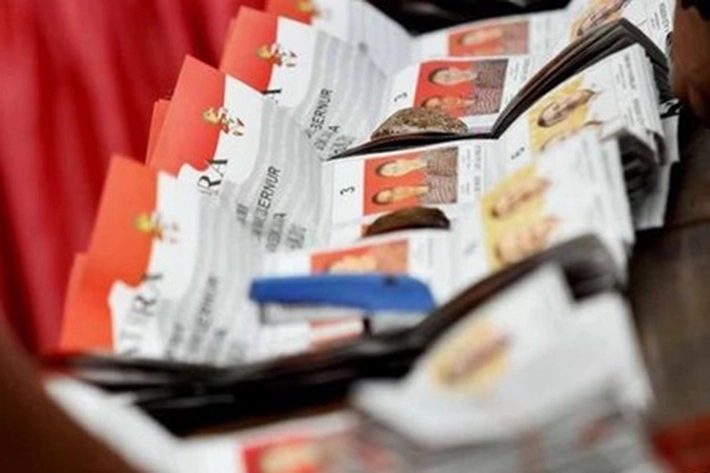 Masyarakat Dihadapkan Pilpres dan Pileg 2024, 'yang Penceblosannya Secara Serentak di TPS'