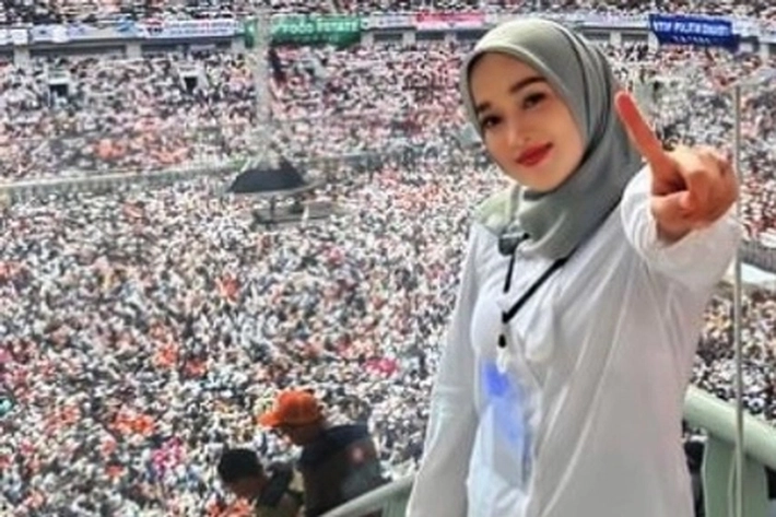 Ririe Fairus Terang-terangan Pilih AMIN dan Serukan Perubahan Untuk Indonesia