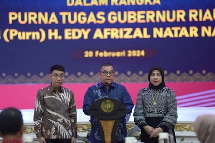 12 Kepala Daerah di Riau Hadiri Acara Silaturahmi Purna Tugas Gubri Edy Natar Nasution