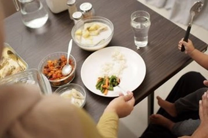 10 Makanan Enak untuk Menu Sahur yang Bisa Buat Kenyang Lama