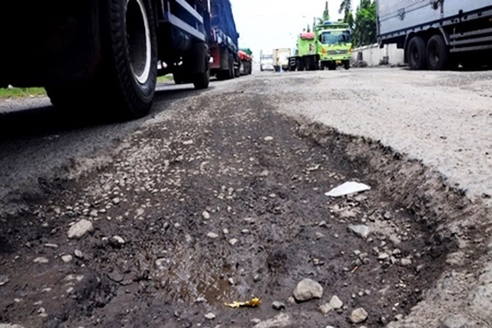 Jalan Provinsi Banyak yang Rusak Kini Fokus Diperbaiki, 'untuk Kelancaran Arus Mudik di Lebaran 2024'