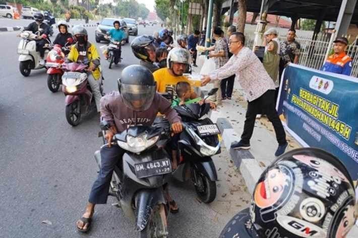 PT BSP, SKK Migas dan PWI Riau Berbagi Takjil di Ramadhan 1445 Hjriyah Tahun 2024