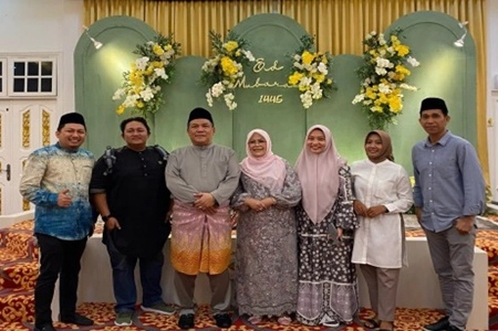 SF Hariyanto Punya Resep Cara Makan Hidangan Lebaran: Harus Dicampur Semua, Biar Beda dari Biasanya
