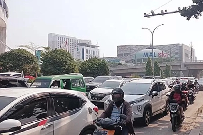 Dewan Harap Jalan Dipersimpangan SKA Diperlebar, 'karena Padatnya Mobilitas Kendaraan yang Sudah Tak Terkendali'