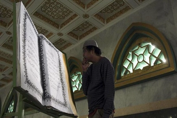 Pemugaran Bangunan Masjid Bersejarah Berujung 'Maut', '4 Orang Ditetapkan Menginap di Terali Besi'