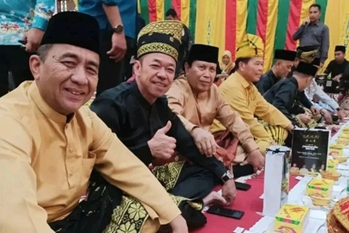 Hadiri Acara Temu Ramah, Bupati Rohil Ucapkan Selamat Atas Penabalan Adat Kajati Riau