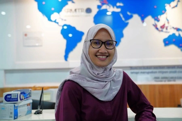 Nila Armelia Windasari Raih Doctor di Usia 27 Berkat Berkah dari Mengajar