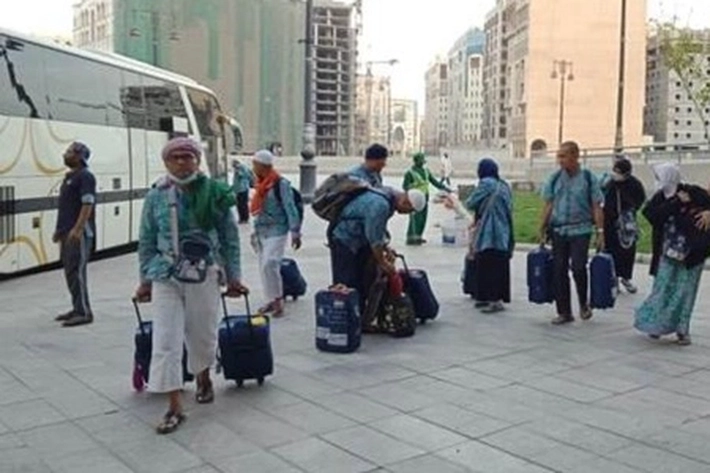 Plt Kakanwil Kemenag Riau Beri Kabar Jemaah Haji Riau Kloter Pertama Sudah Tiba di Madinah