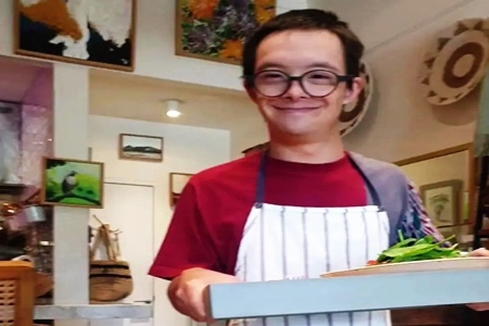 Morgan Maze Pemuda Indonesia Kuasai Tiga Bahasa yang Gemar Memasak, 'Punya Cita-cita Miliki Restoran Sendiri'