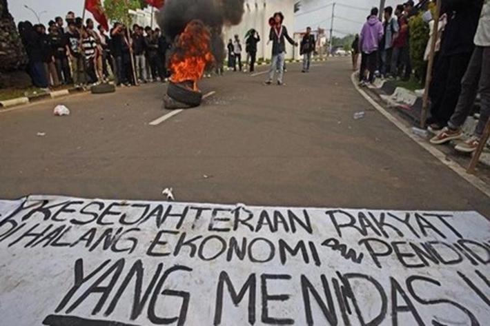 UKT Mahal Jadi Banyak yang Panik dan Protes Mencari Sasaran Amarah, Mahasiswa: 'Cita-cita Saya Ingin Kuliah Tidak Terkabulkan, Lebih Baik Mundur'