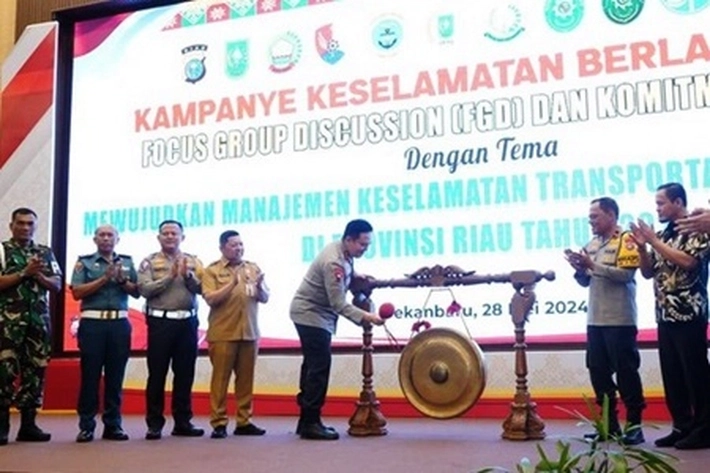 Polda Riau Gelar Forum Group Discussion untuk Keselamatan Berlalu Lintas