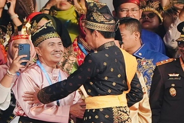 Peringatan Harlah Pancasila: Syamsuar Sampaikan Hajat Maju Pilgubri 2024 pada Presiden Jokowi